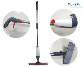 BALAI SERPILLERE AVEC SPRAY